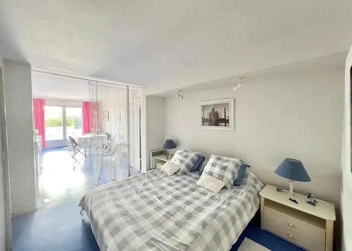 Avec Acces Direct A La A Holiday home *